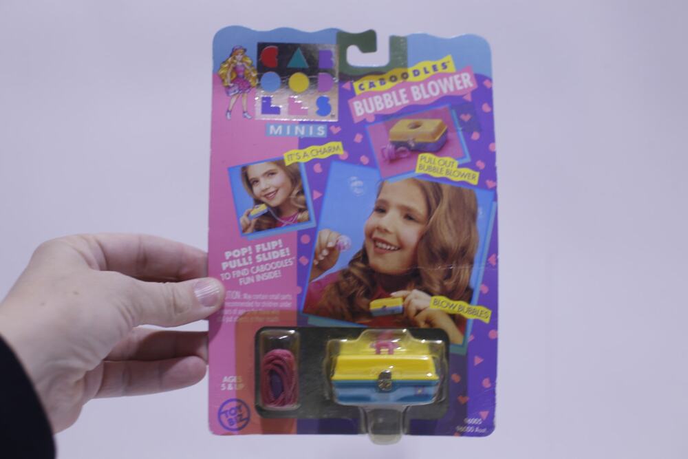 Caboodles Bubble Blower Jewel Mini, Children, Accessory, Vintage ~ 260128-WH 920